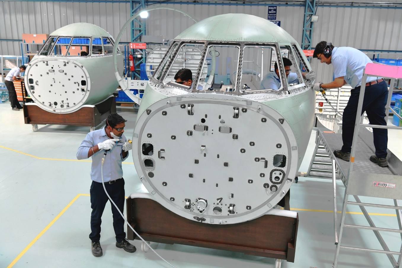 Falcon 2000 cockpit front section.