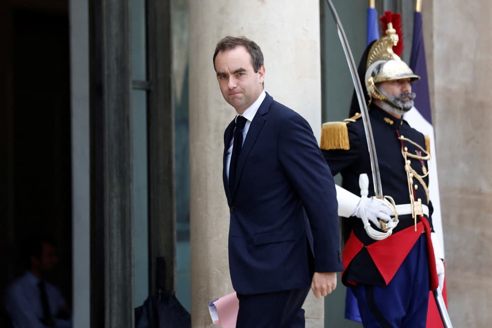 Le budget promulgué le 19 février est assez éloigné de la copie présentée le 14 octobre par Sébastien Lecornu.