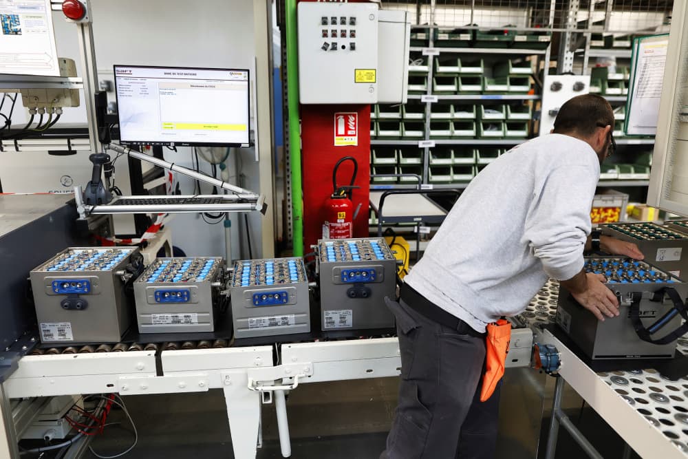 Depuis un an, les cellules de batteries fabriquées en Chine ont vu leur prix baisser de 51 %.