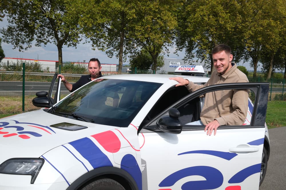 Après Lyon ce lundi, les moniteurs d’auto-écoles et les inspecteurs du permis de conduire ont déjà prévu la suite de leur mobilisation à travers la France pour obtenir plus de places d’examens.