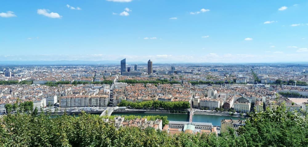 Parmi les dossiers mobilités brûlants à l'agenda du Grand Lyon, figurait le dossier de la ZFE (zone à trafic limité), annulée avant d'être sauvée in extremis par le Conseil constitutionnel.