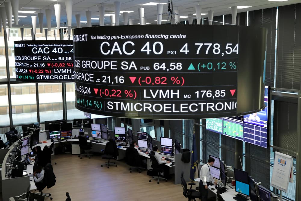 La Bourse de Paris, après un début plus timide, grimpait nettement (+3,68 %), tout comme Milan (+3,93 %).