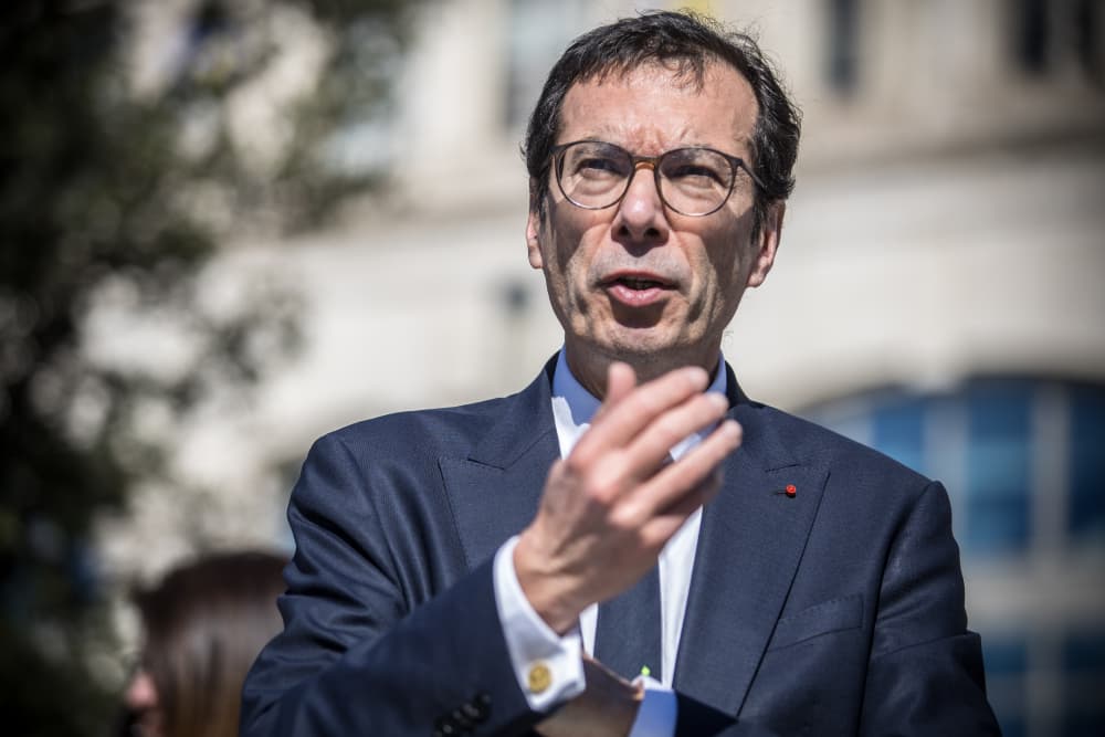 Syndicats et organisations patronales se réunissent une dernière fois aujourd'hui pour trouver un accord sur les économies à réaliser sur les ruptures conventionnelles, faute de quoi le ministre du Travail reprendra la main.