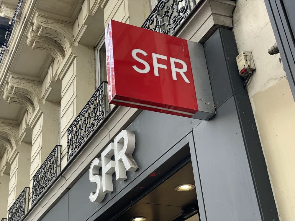 Une boutique SFR dans Paris.