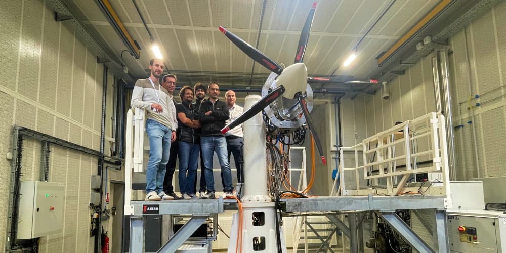 Flying Whales et Akira Technologies ont mené de premiers essais sur les turbines qui doivent équiper le futur dirigeable attendu pour 2029.