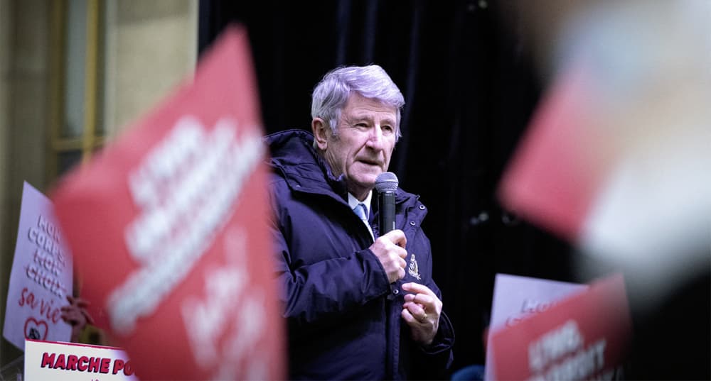 Philippe de Villiers lors d'une manifestation contre l'avortement à Paris, le 19 janvier 2025.