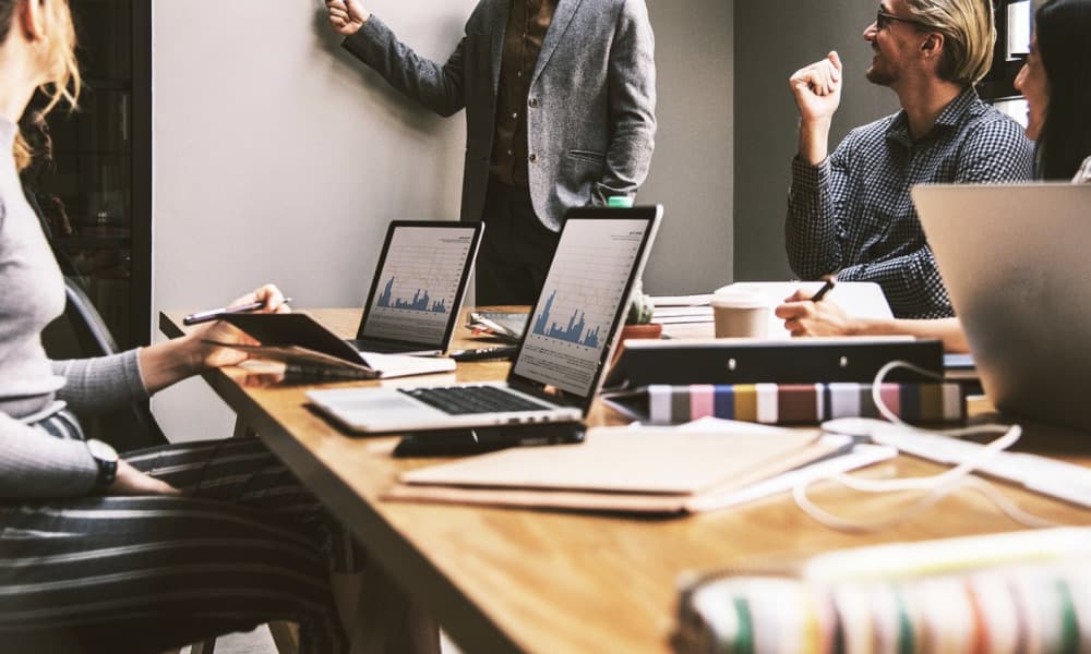 Prendre le temps de choisir une assurance santé ou une prévoyance pour ses collaborateurs présente un réel intérêt.