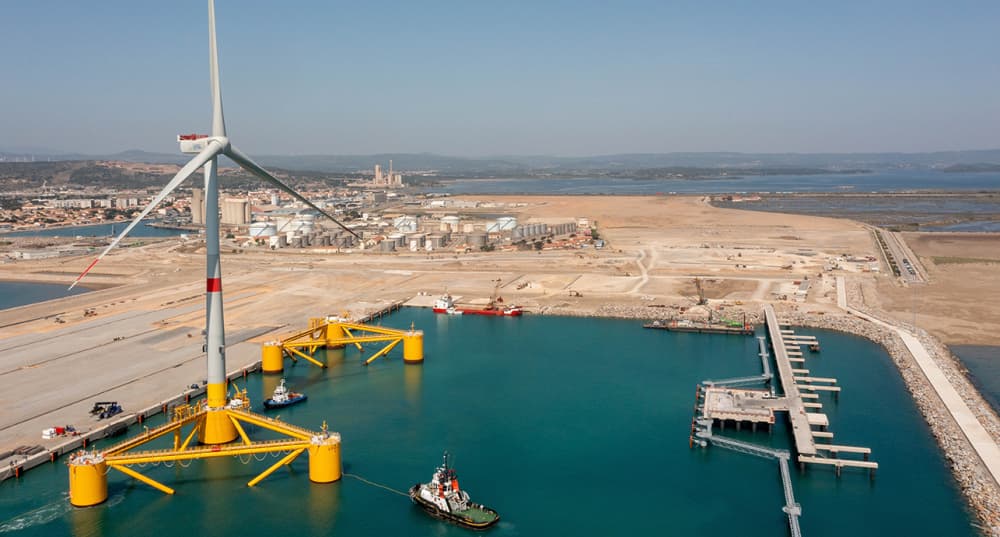 Les éoliennes flottantes off-shore, sur les terminaux de la zone portuaire, au Port-La-Nouvelle, en juin dernier.