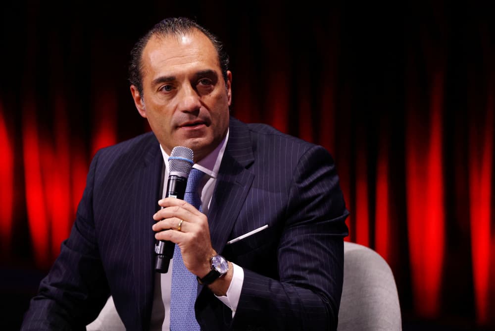 Le PDG Stellantis, Antonio Filosa, le 4 novembre à Paris.