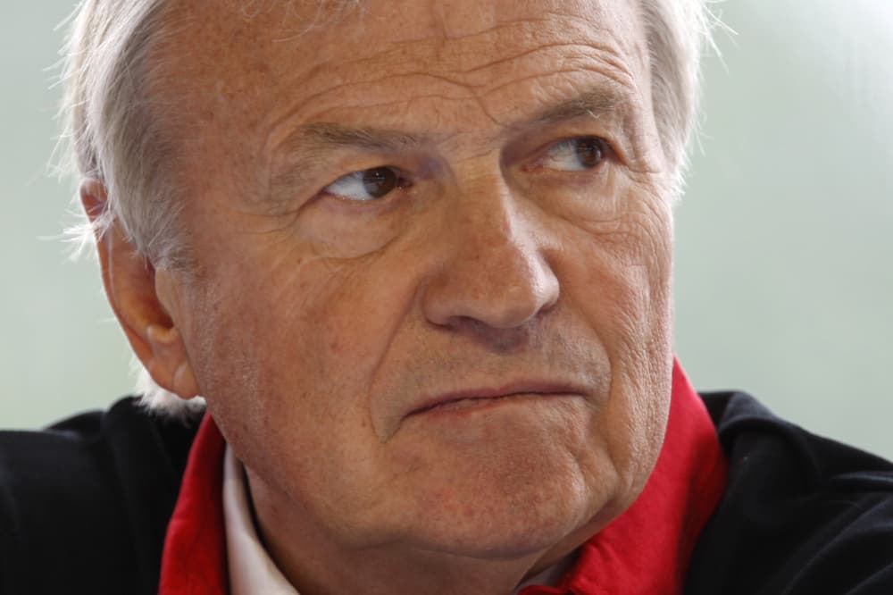 Claude Bébéar (1935-2025) était le fondateur historique et l'architecte du groupe mondial d'assurance Axa. Recruté par les Anciennes Mutuelles, il en prend la direction en 1975 et mène des acquisitions majeures (Drouot, UAP) pour créer Axa. Il est...