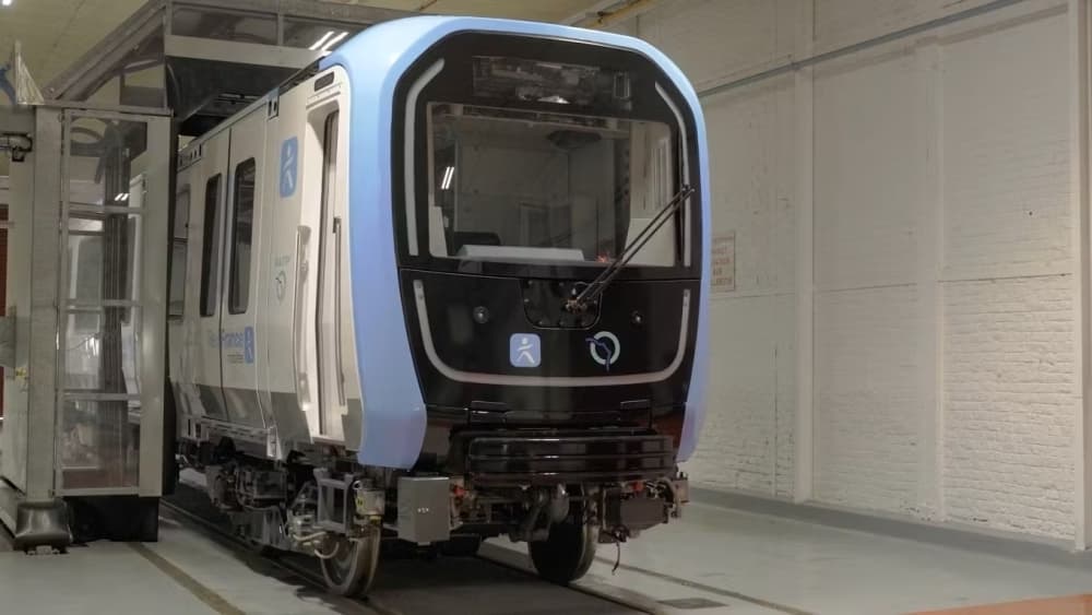 Le M19, le nouveau matériel roulant qui vient d'arriver sur la lgne 10 du métro francilien