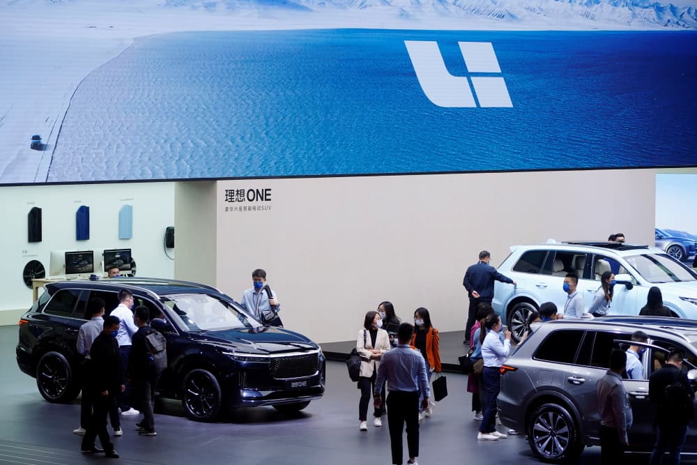 Le stand du constructeur chinois de véhicules électriques Li Auto lors d’une journée réservée aux médias dans le cadre du salon Auto Shanghai.
