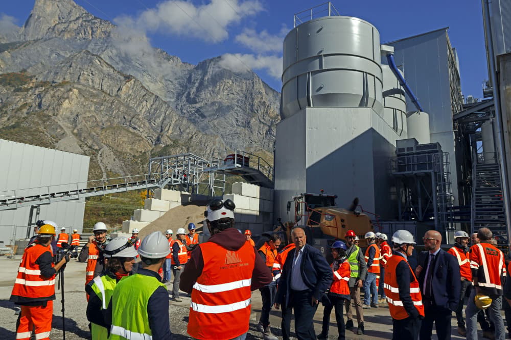 Le chantier de retraitement des roches excavées du Lyon -Turin devrait employer 300 personnes lors du pic du chantier, à l'horizon fin 2027- début 2028.