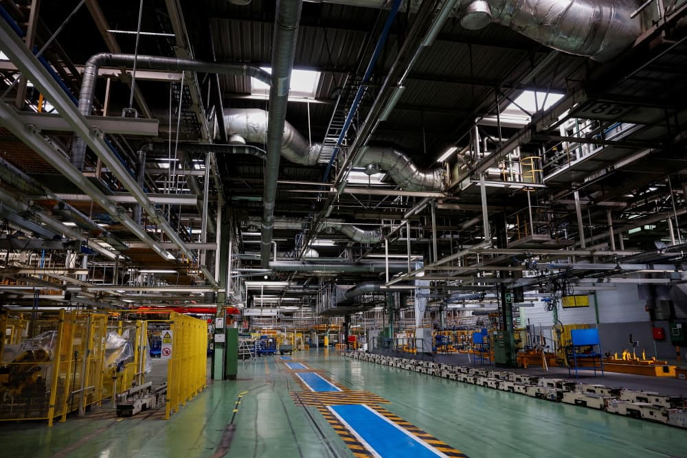 La nouvelle usine du constructeur chinois Chery, située dans la zone franche de Barcelone, le 19 avril 2024. Le groupe y ouvrira son premier site de production en Europe.