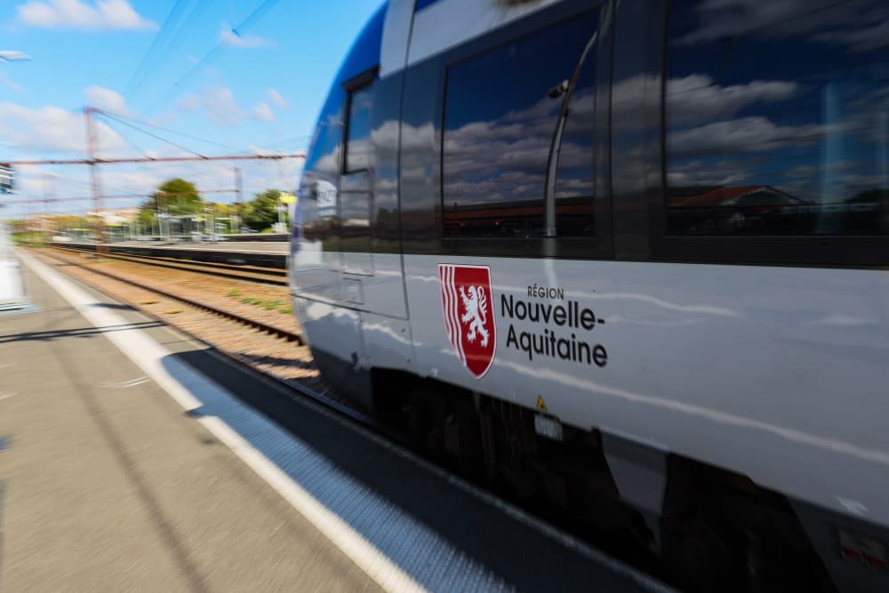 Au lieu d'envoyer ses plus vieux trains à la casse, la Nouvelle-Aquitaine pourrait leur donner une seconde vie grâce au biogaz. Photo © Yohan Bonnet pour La Tribune - Midipile - Midipile
