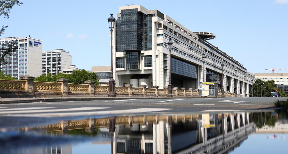À Bercy, les esprits s'échauffent autour de la question des holdings patrimoniales.
