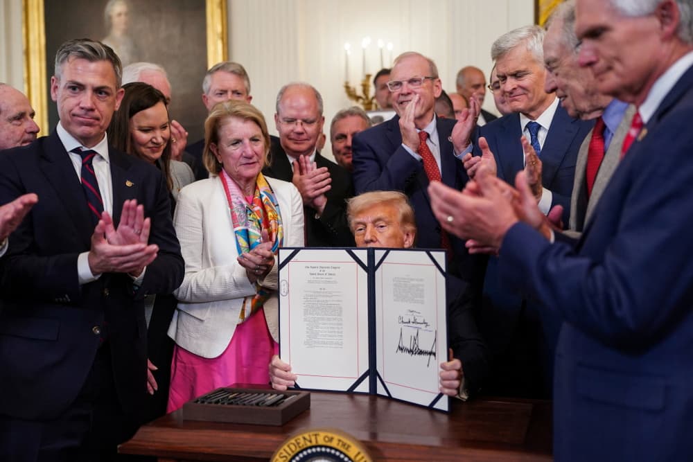 Donald Trump lors de la signature du "Fentanyl Act" le 16 juillet 2025.