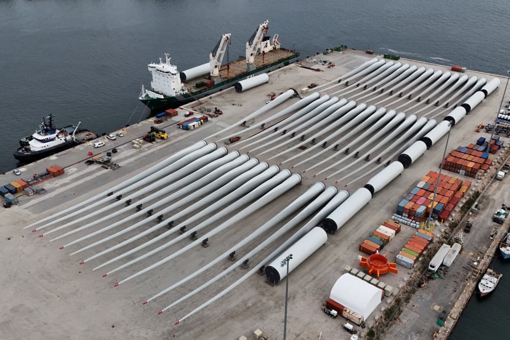 45 éoliennes ont déjà été installées pour le projet Revolution Wind.