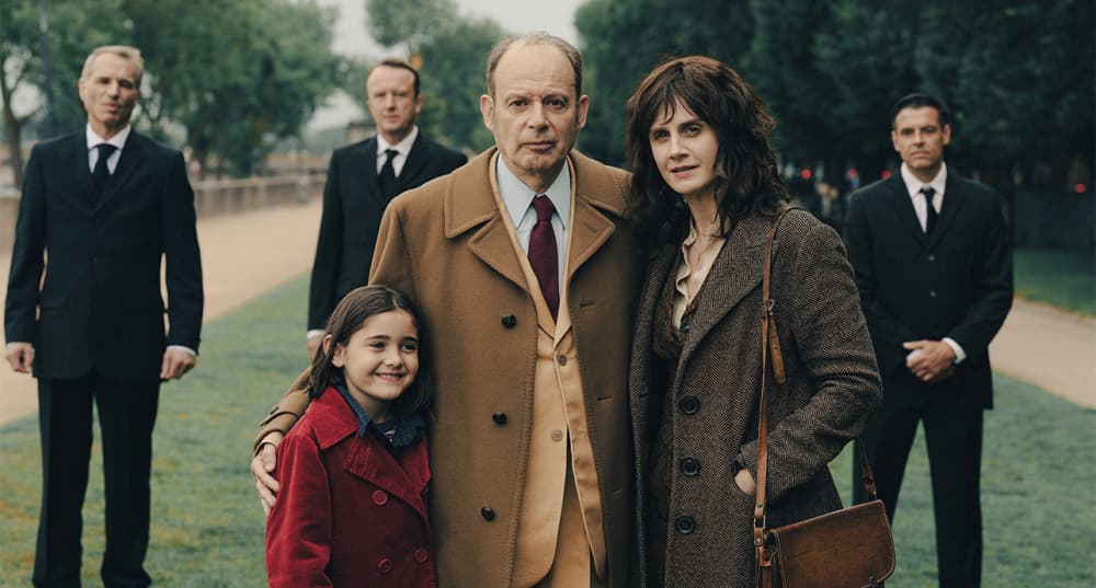 Denis Podalydes et Judith Chemla incarnent François Mitterrand et Anne Pingeot dans « Mitterrand confidentiel ».