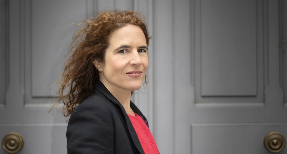 Pour Mazarine Pingeot, fille de François Mitterrand, l'écriture était une manière pour son père « de prendre du recul ».