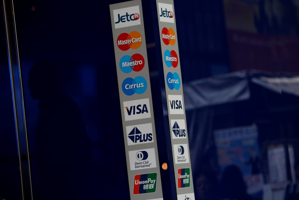 Sur les six premiers mois de l'année, la fraude à la carte bancaire a chuté en France à 211 millions d'euros, soit une baisse de près de 10 % sur un an.