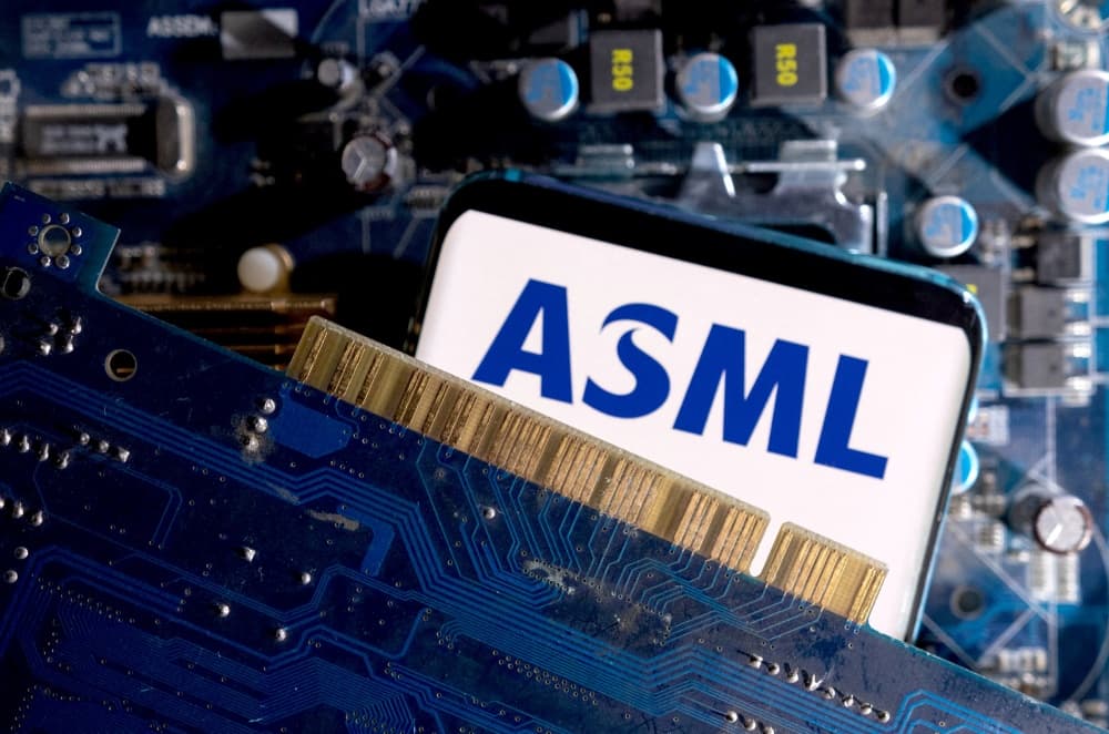 ASML est le champion européen des machines de fabrication de puces de pointe.