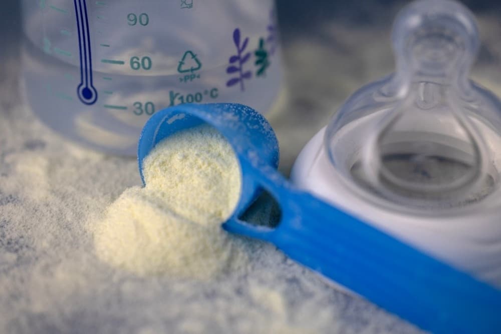 L'affaire a éclaté mi-décembre, après un premier rappel par Nesle de dizaines de lots de laits infantiles distribués dans une soixantaine de pays.