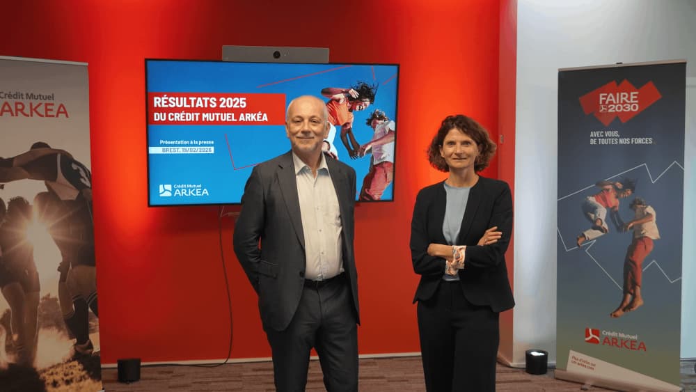 Les deux dirigeants du Crédit Mutuel Arkéa, Hélène Bernicot et Julien Carmona, ont présenté les résultats 2025 de la banque mutualiste, sur leur siège brestois du Relecq-Kerhuon.