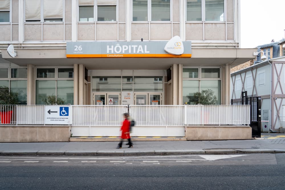 L’augmentation du forfait journalier à l’hôpital correspondant aux frais d’hébergement passera de 20 euros actuellement à 23 euros.