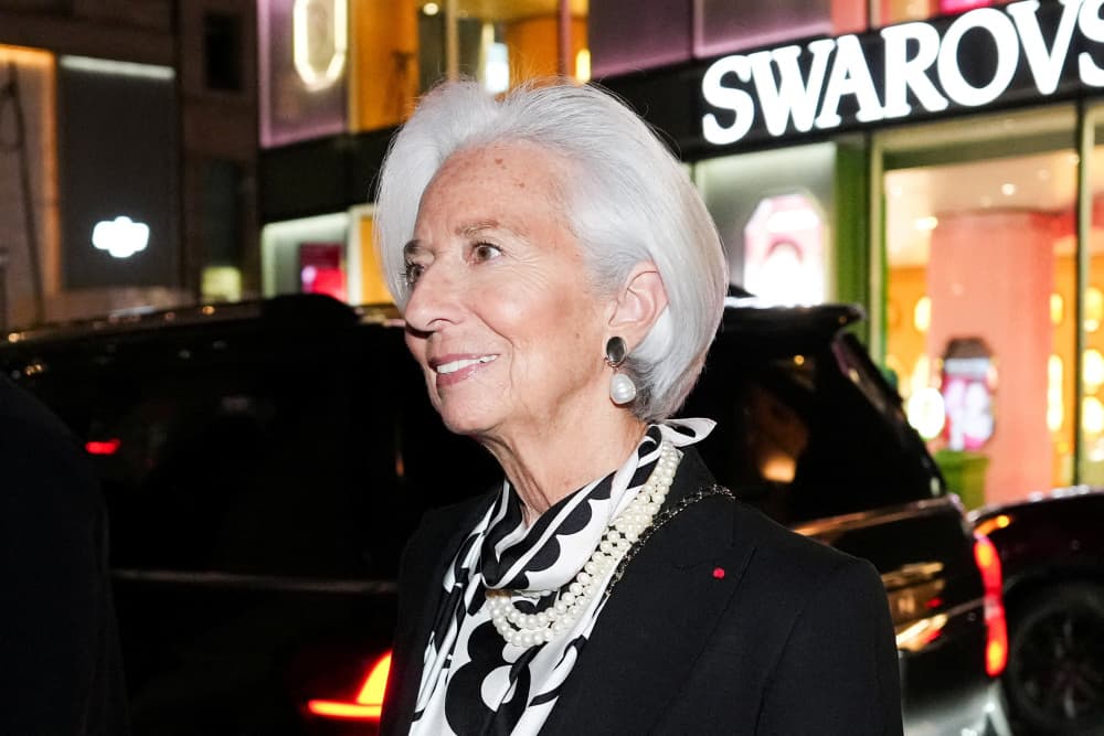 La présidente de la Banque centrale européenne (BCE), Christine Lagarde, arrive au banquet annuel du Columbia Journal of Transnational Law pour la remise du prix Wolfgang Friedmann Memorial Award, à l’University Club of New York, le 19 février 2026.