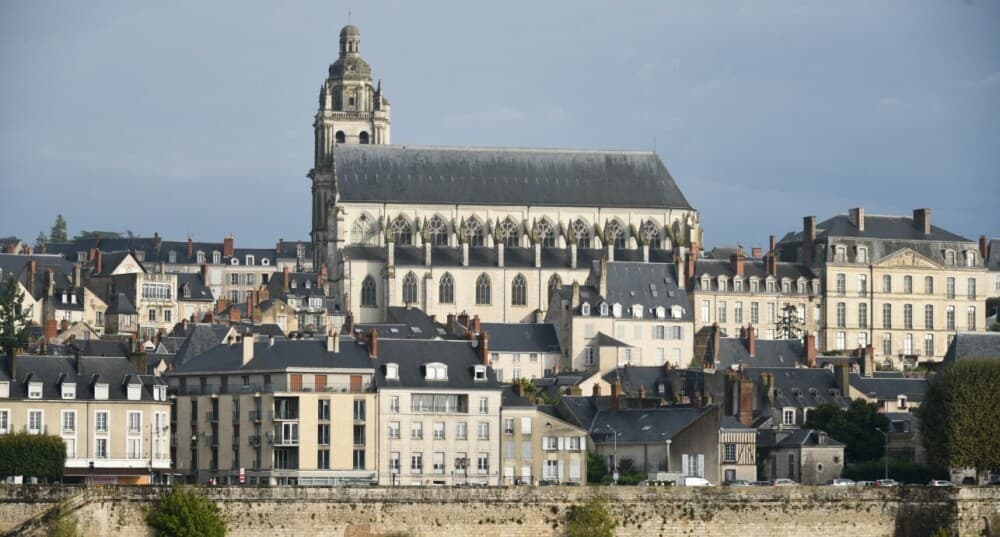 Le maire socialiste, Marc Gricourt, est largement réélu à Blois depuis 18 ans.