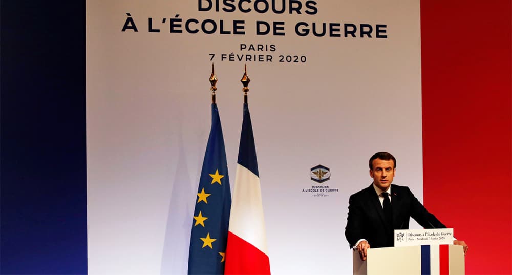 Emmanuel Macron s'exprime sur la stratégie de défense de l'Union Européenne le 7 février 2020.