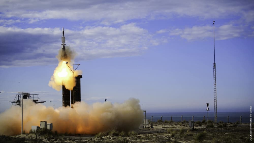 Deux tirs réussis du missile sol-air SAMP/T Nouvelle Génération (SAMP/T NG) ont été effectués en France et en Italie.