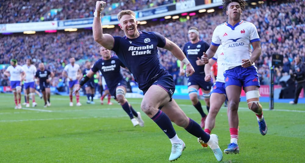 Kyle Steyn (Écosse), marque le deuxième essai écossais du match.