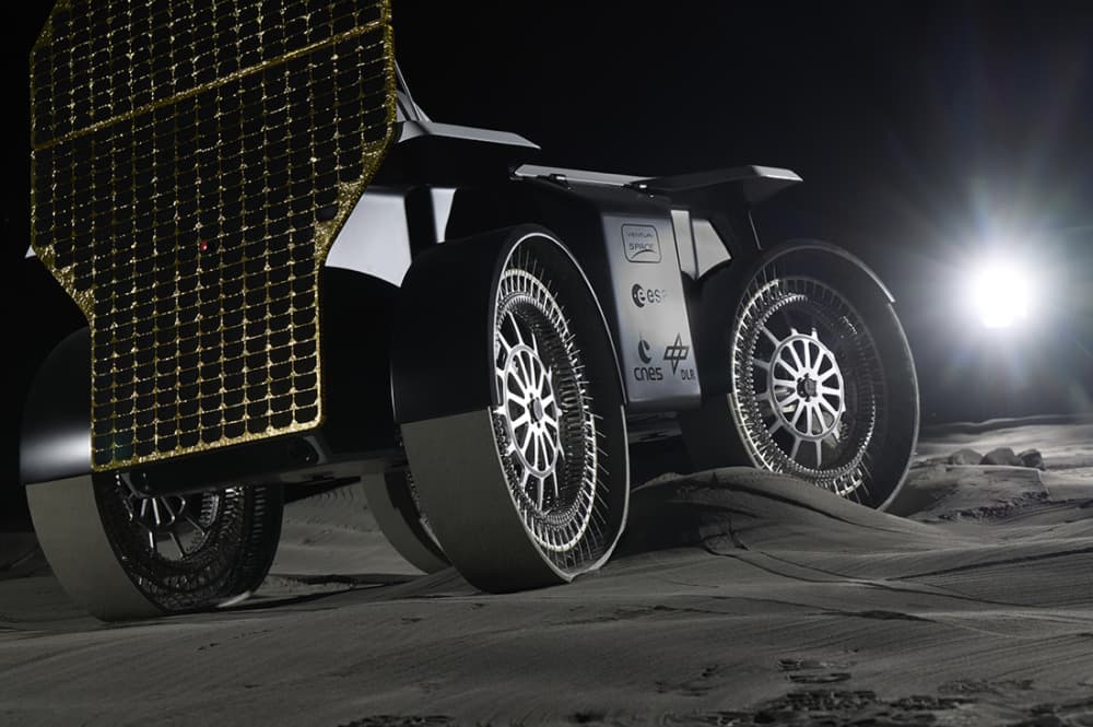Mona Luna, développé par Venturi Space