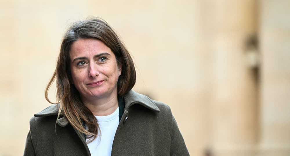 " Personne ne devrait risquer sa santé ou celle de ses proches simplement pour aller travailler ", plaident les écologistes et Marine Tondelier, secrétaire nationale du parti.