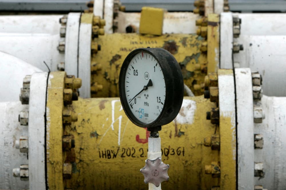La Commission européenne, en souhaitant une reprise rapide des flux de pétrole russe vers l’Europe de l’Est, marche sur une ligne de crête.