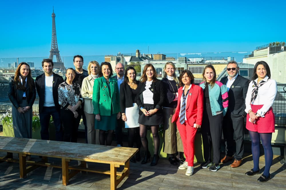 Le jury des "Margaret Awards", avec de gauche à droite : Julie Huguet (French Tech), Julien Khaski (Maddyness), Anne-Marie Rocco (Challenges), Josy Soussan (Mastercard), Ariane Thomas (L'Oréal Groupe)... (* : liste complète au pied de l'article)