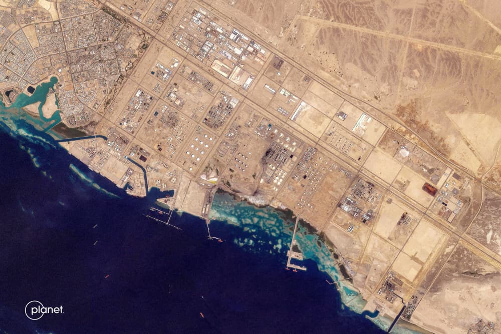 Vue aérienne des infrastructures pétrolières de Yanbu le 4 mars 2026.