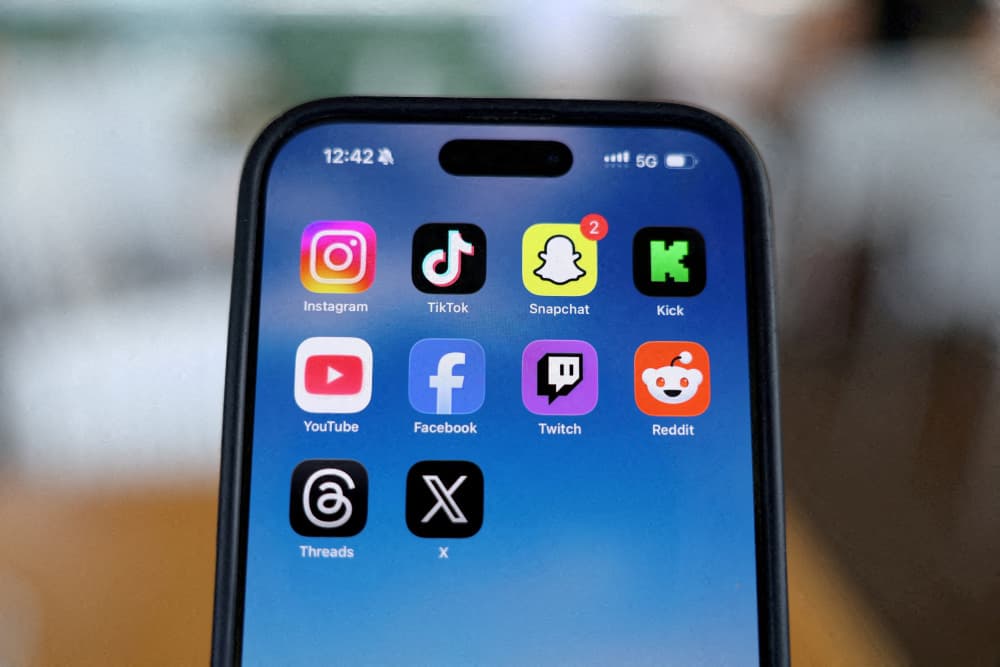 Facebook et YouTube sont les plateformes où la proportion de contenus toxiques (insultes, discours haineux, racisme...) est la plus importante.