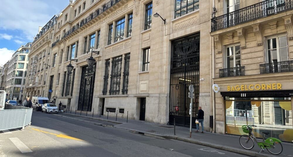 La rue La Boétie dans le 8è arrondissement à Paris.