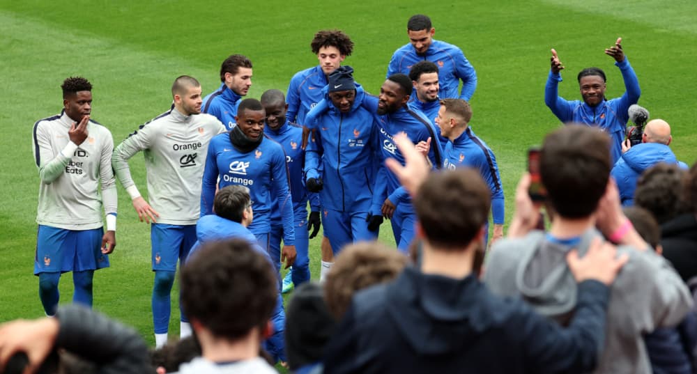 Les joueurs de l'équipe de France lors d'une séance d'entraînement au Northwest Stadium de Landover, dans le Maryland, le 27 mars 2026.