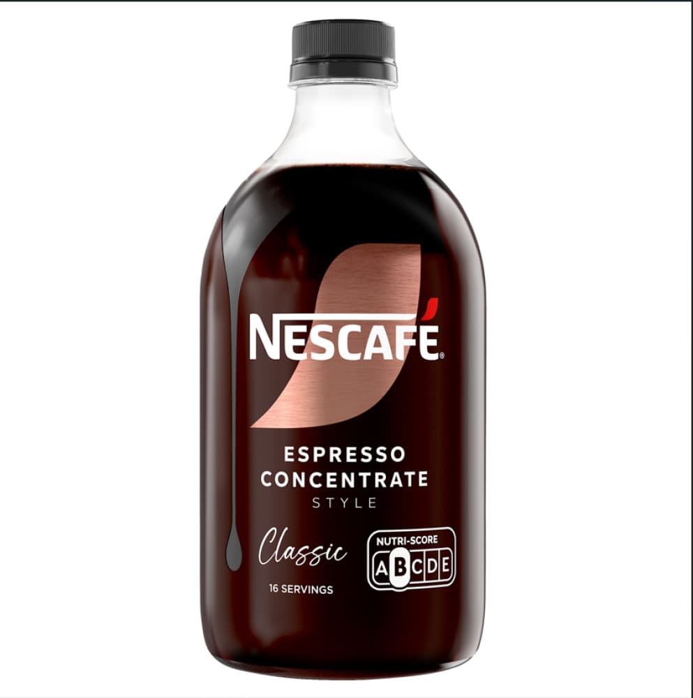 Nestlé lance un concentré de café liquide sous la marque Nescafé. L'objectif : capter l'essor du café glacé chez les moins de 35 ans et valoriser le prix de la tasse à domicile.