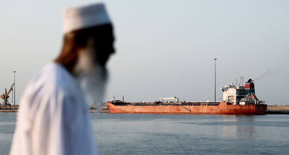 Dans le détroit d'Ormuz, à Mascate (Oman), le 12 mars 2026.