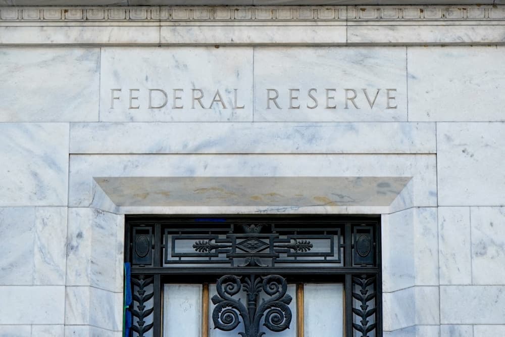 Dans un contexte incertain, certains responsables de la Fed plaident pour garder toutes les options ouvertes.