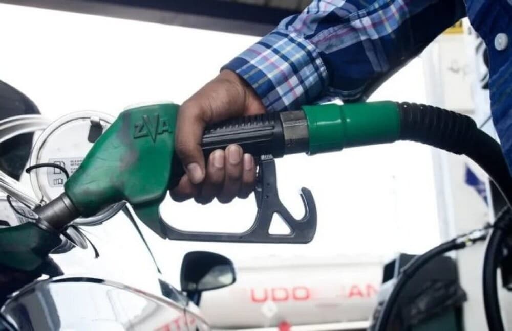 À partir du 27 mai, les travailleurs dits “grands rouleurs” peuvent demander en ligne une indemnité carburant de 100 euros pour compenser la hausse des prix à la pompe.
