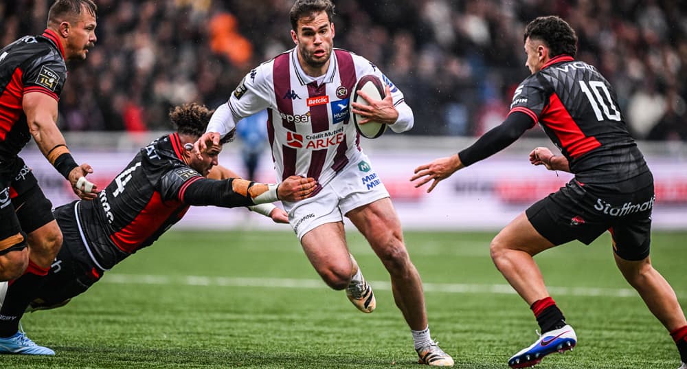 Yannick Bru, manager de l’Union Bordeaux-Bègles a repositionné Damian Penaud au centre pour suppléer Nicolas Depoortere, d’abord accaparé par les Bleus, désormais blessé à l’épaule jusqu’à la fin de la saison.