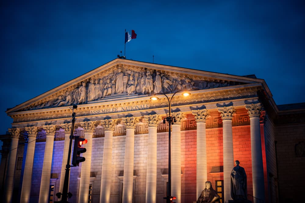 Le texte prévoit notamment 8,5 milliards d'euros supplémentaires pour les munitions, portant l'effort total à 26 milliards d'euros sur la période.