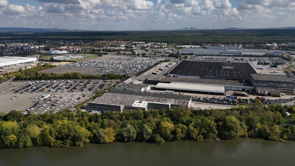 Poissy était le dernier site automobile en région parisienne, après l'arrêt des fabrications de Citroën à Aulnay en 2014, de Renault à Flins en 2024.