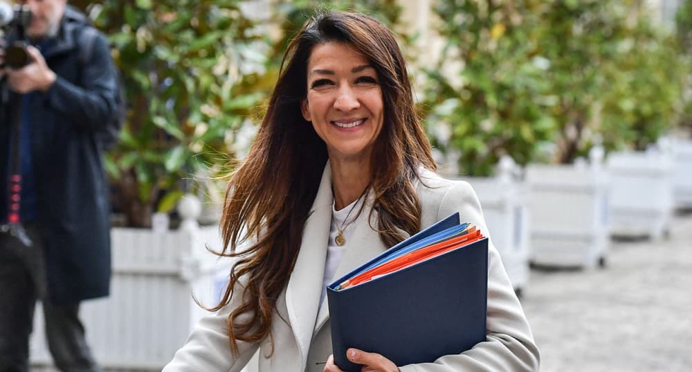 Sabrina Roubache, ministre déléguée auprès du ministre du Travail et des Solidarités et du ministre de l'Éducation nationale, chargée de l'Enseignement, et de la Formation professionnels et de l’Apprentissage.